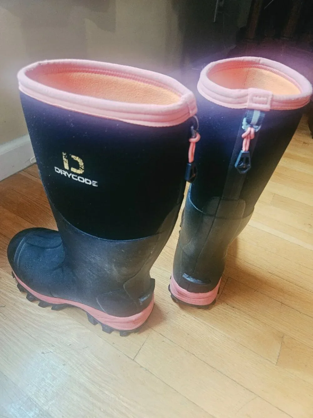 Drycode Women's Boots - Size 9, Black with Hot Pink Trim